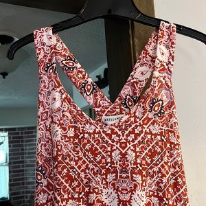 Artisan NY, Rust, White, Lavender, and Black or Navy. Medium size.